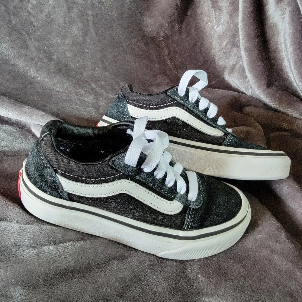 Vans Old Skool Sneakers Kids Size 11 Black Excellent Low Top Skate Shoes